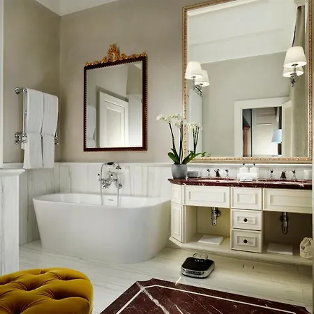 Luxury By Palazzo Portinari Salviati Apartment