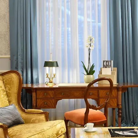 Luxury By Palazzo Portinari Salviati Apartment *