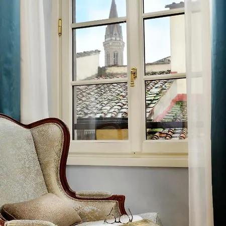 Luxury By Palazzo Portinari Salviati Apartment