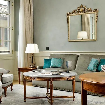 Luxury By Palazzo Portinari Salviati Apartment