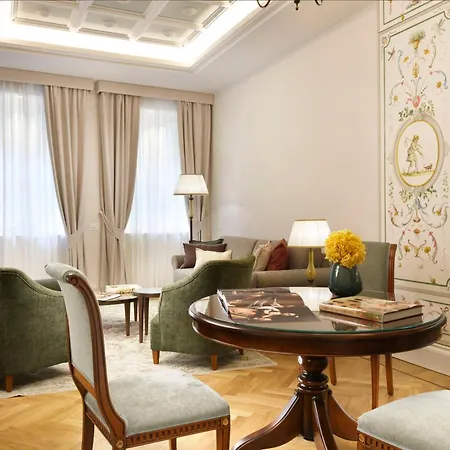 Luxury By Palazzo Portinari Salviati Florence